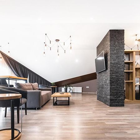 Geography Otel Veresneve Dış mekan fotoğraf