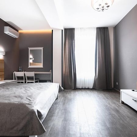 Geography Otel Veresneve Dış mekan fotoğraf