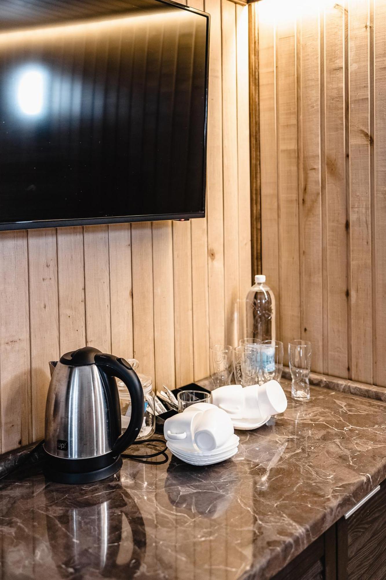 Geography Otel Veresneve Dış mekan fotoğraf