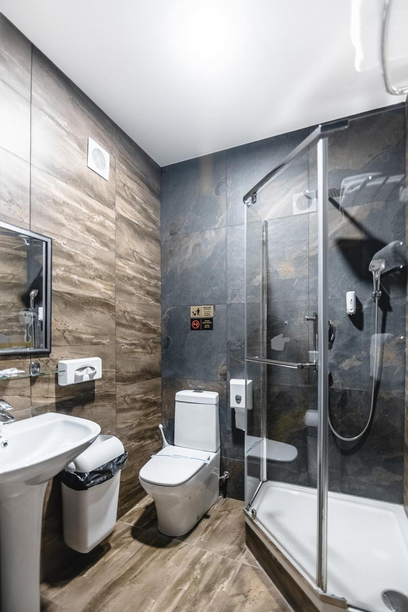 Geography Otel Veresneve Dış mekan fotoğraf