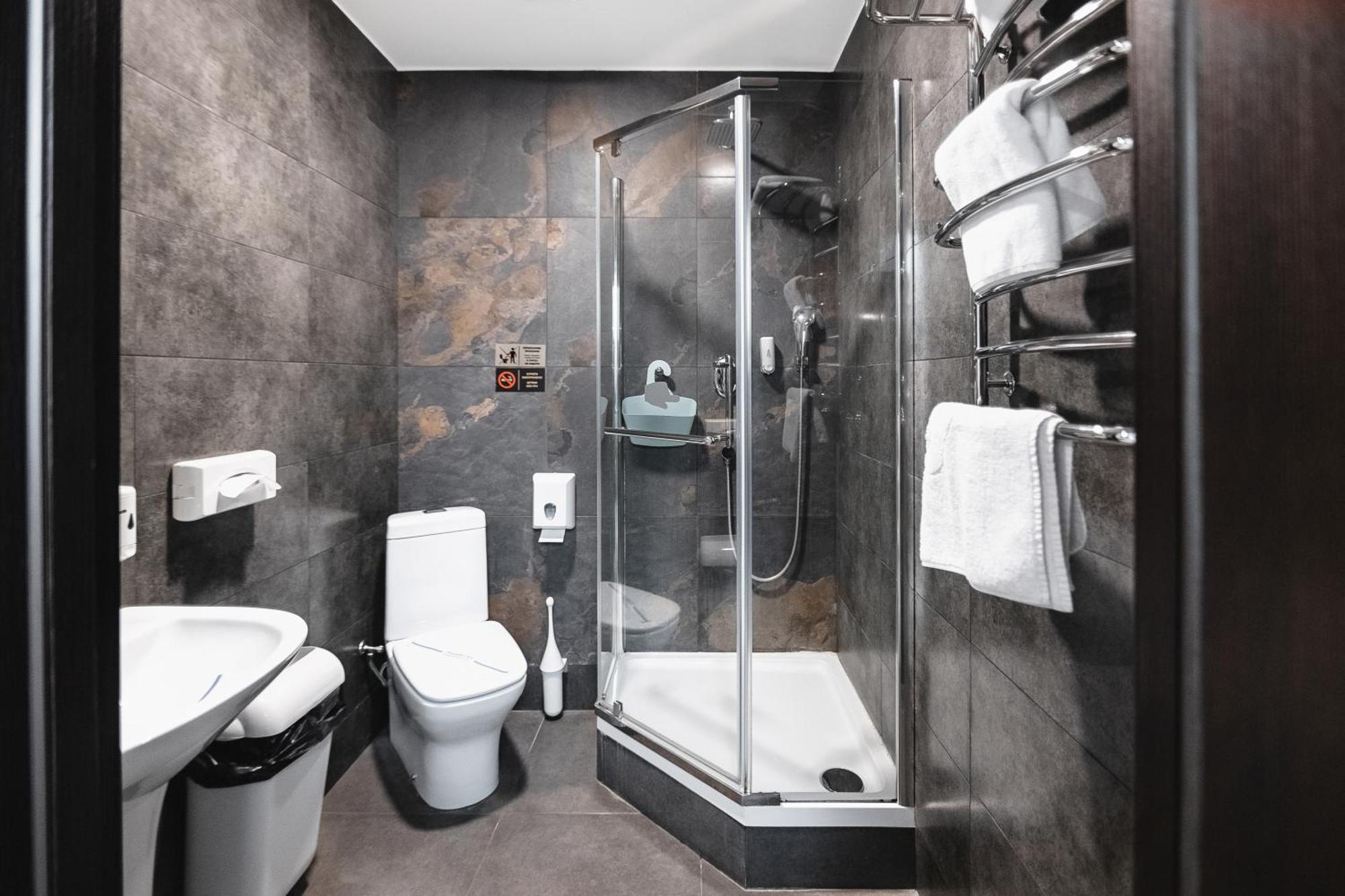 Geography Otel Veresneve Dış mekan fotoğraf