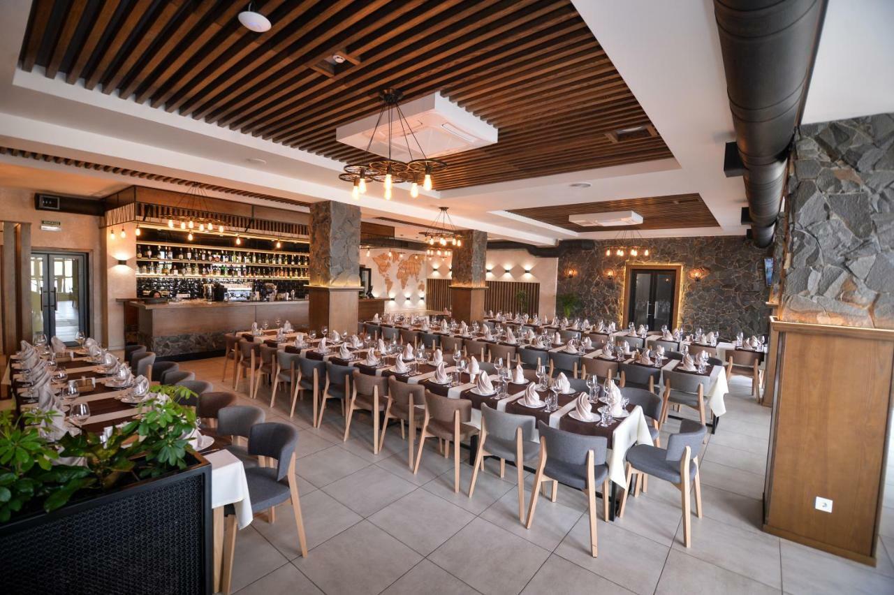 Geography Otel Veresneve Dış mekan fotoğraf