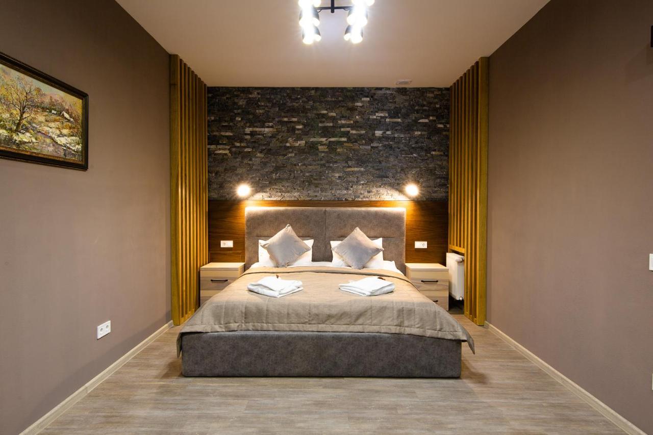 Geography Otel Veresneve Dış mekan fotoğraf